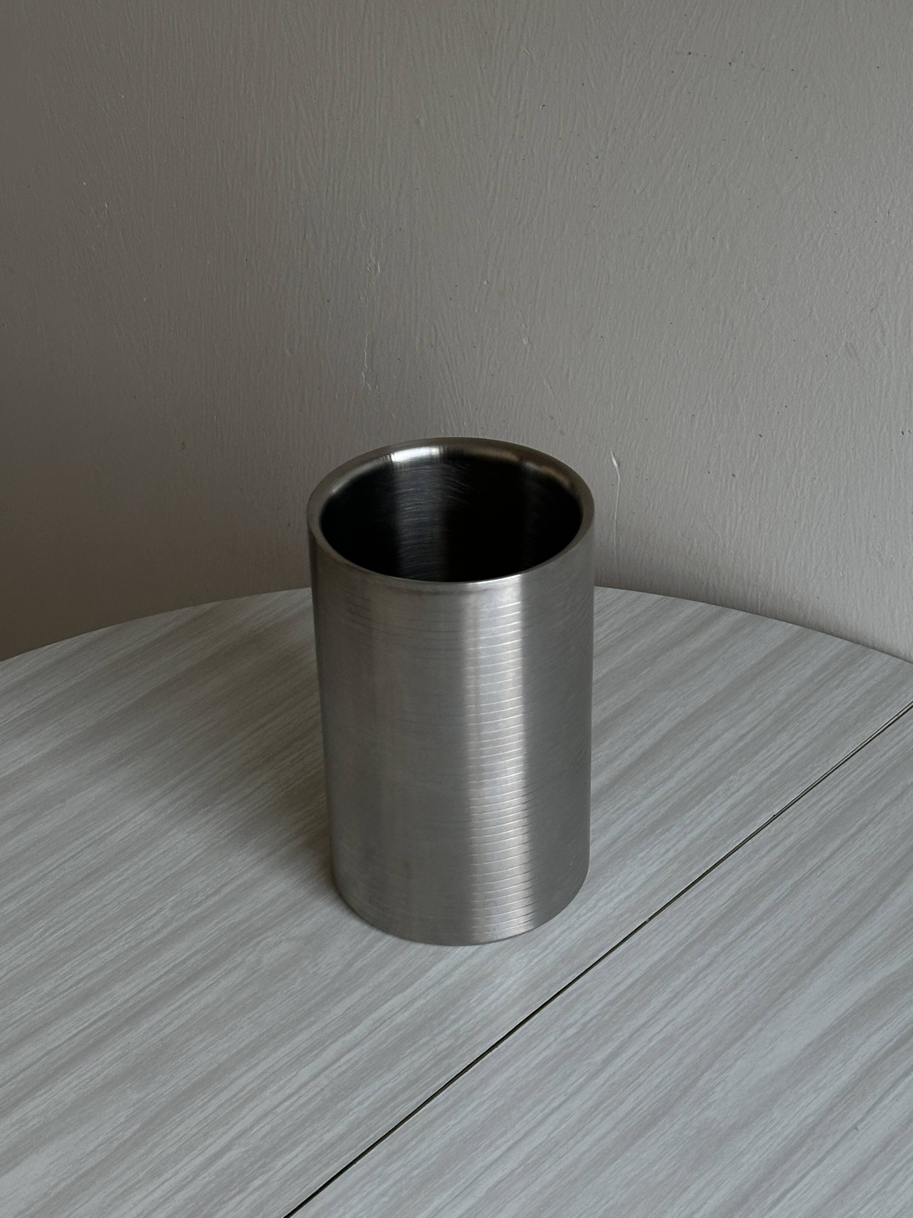 Stainless steel wine bucket