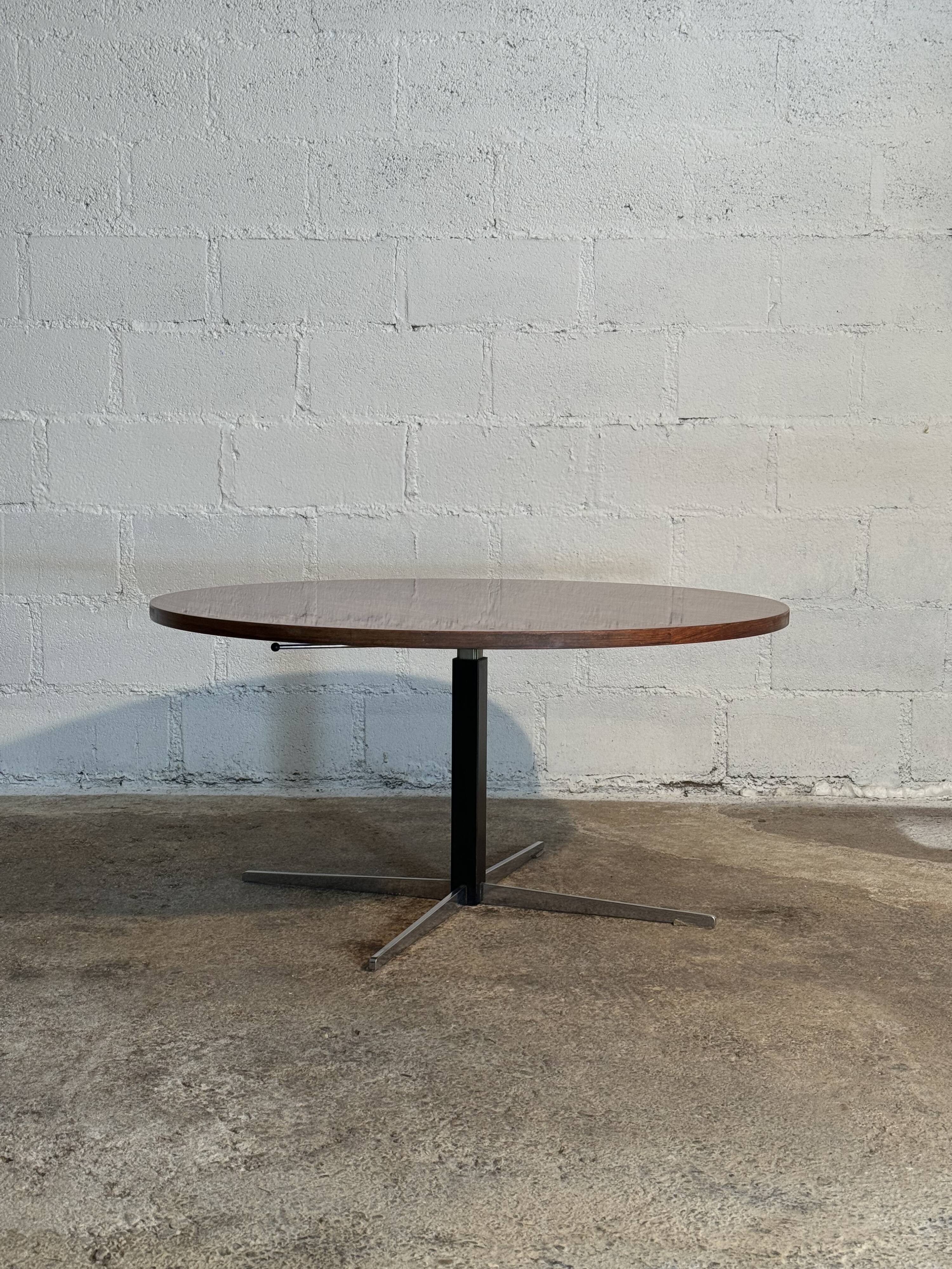 Wilhelm Renz coffee and high table