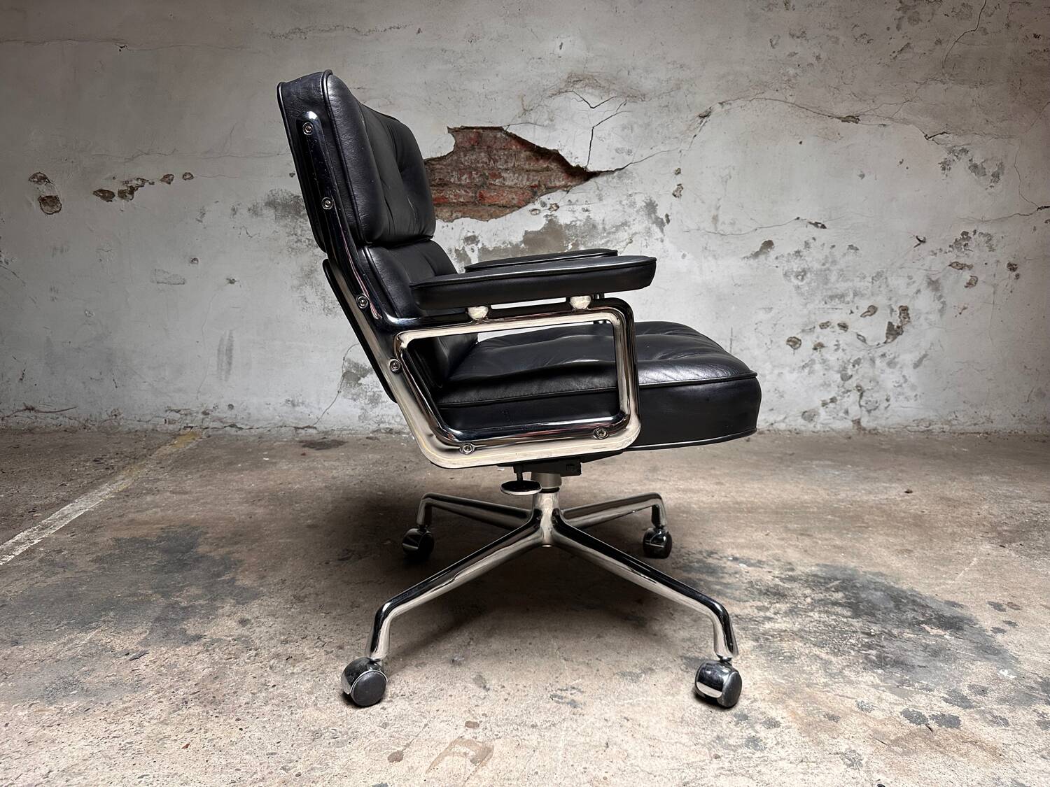 Vintage bureaustoel Herman Miller lobby chair