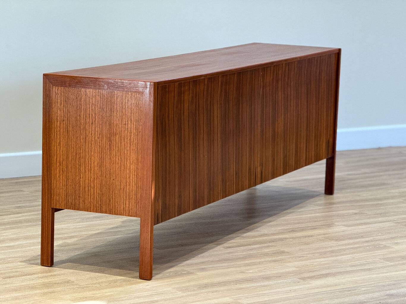 Rosewood sideboard (Robert Heritage for Meredew)