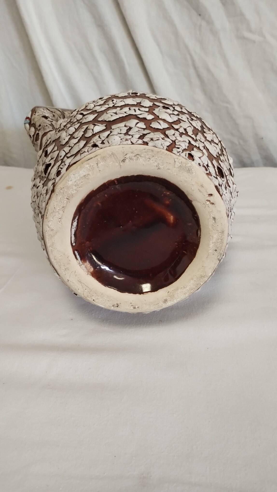 Cracked ceramic vase from the 70s