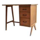 Wooden desk with tapered legs