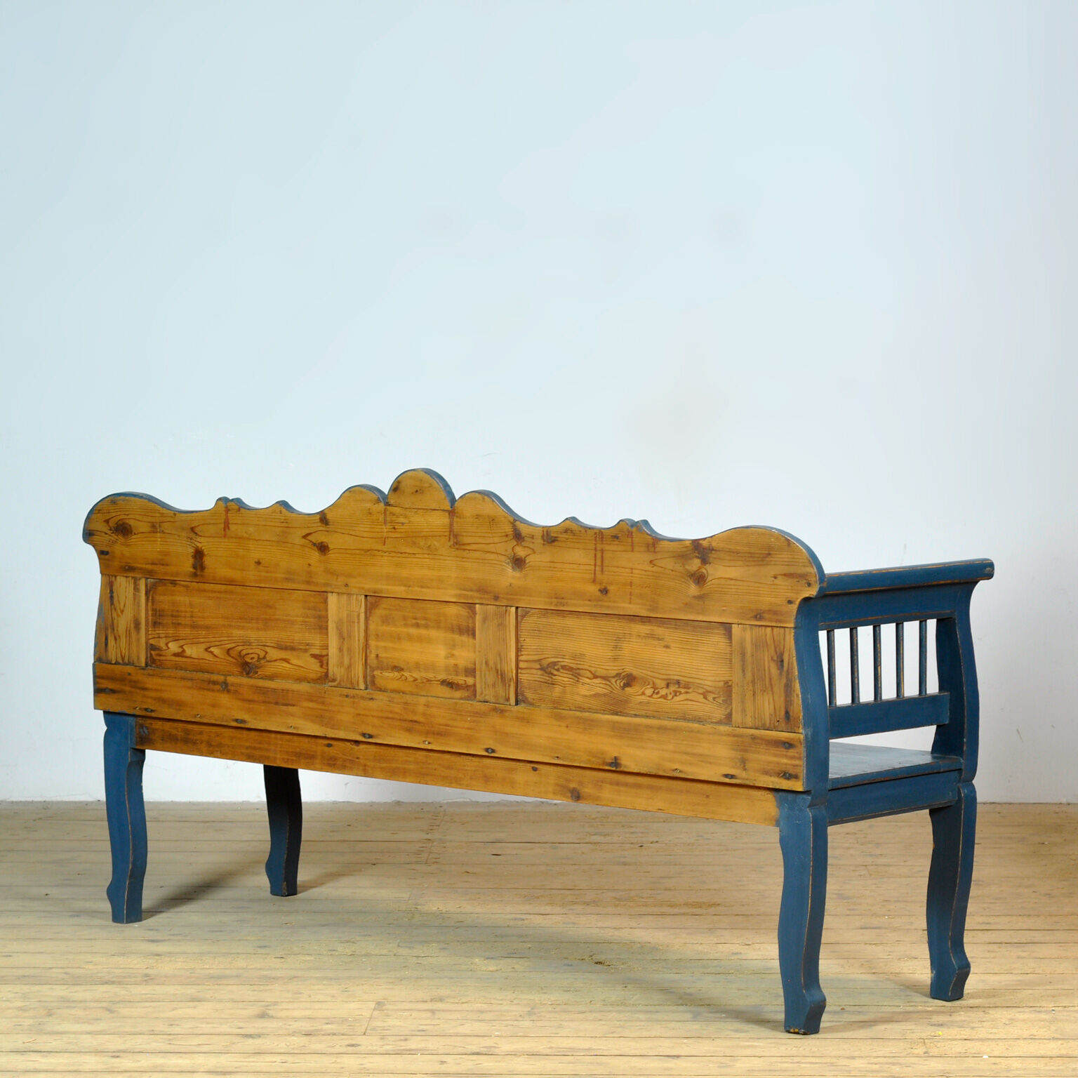 Antique pine bench, 1900s