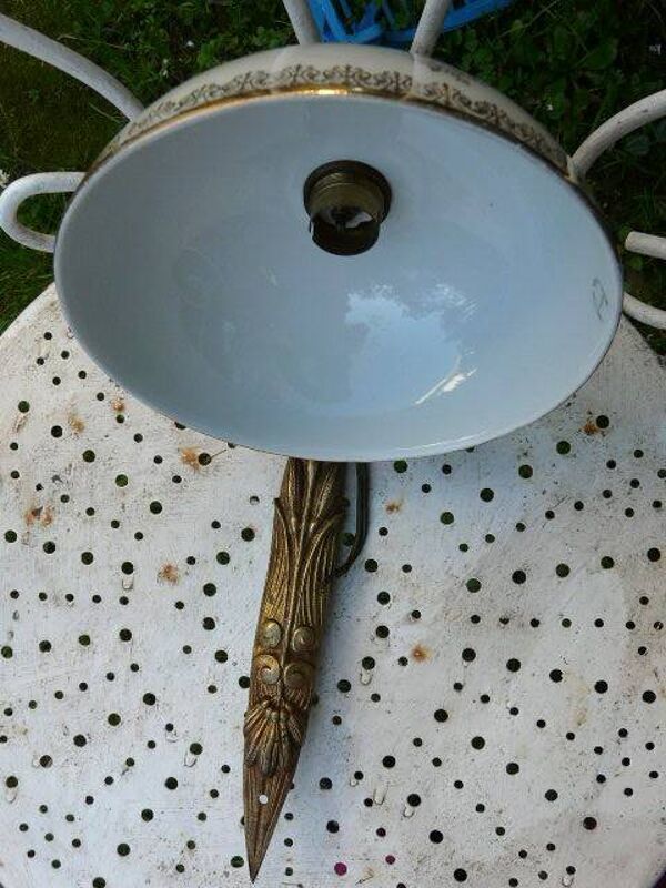 Applique murale art nouveau bronze blanc abat-jour en porcelaine Haviland