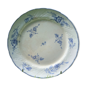 Old round dish in earthenware, Keller and Guérin in Lunéville service Saxony
