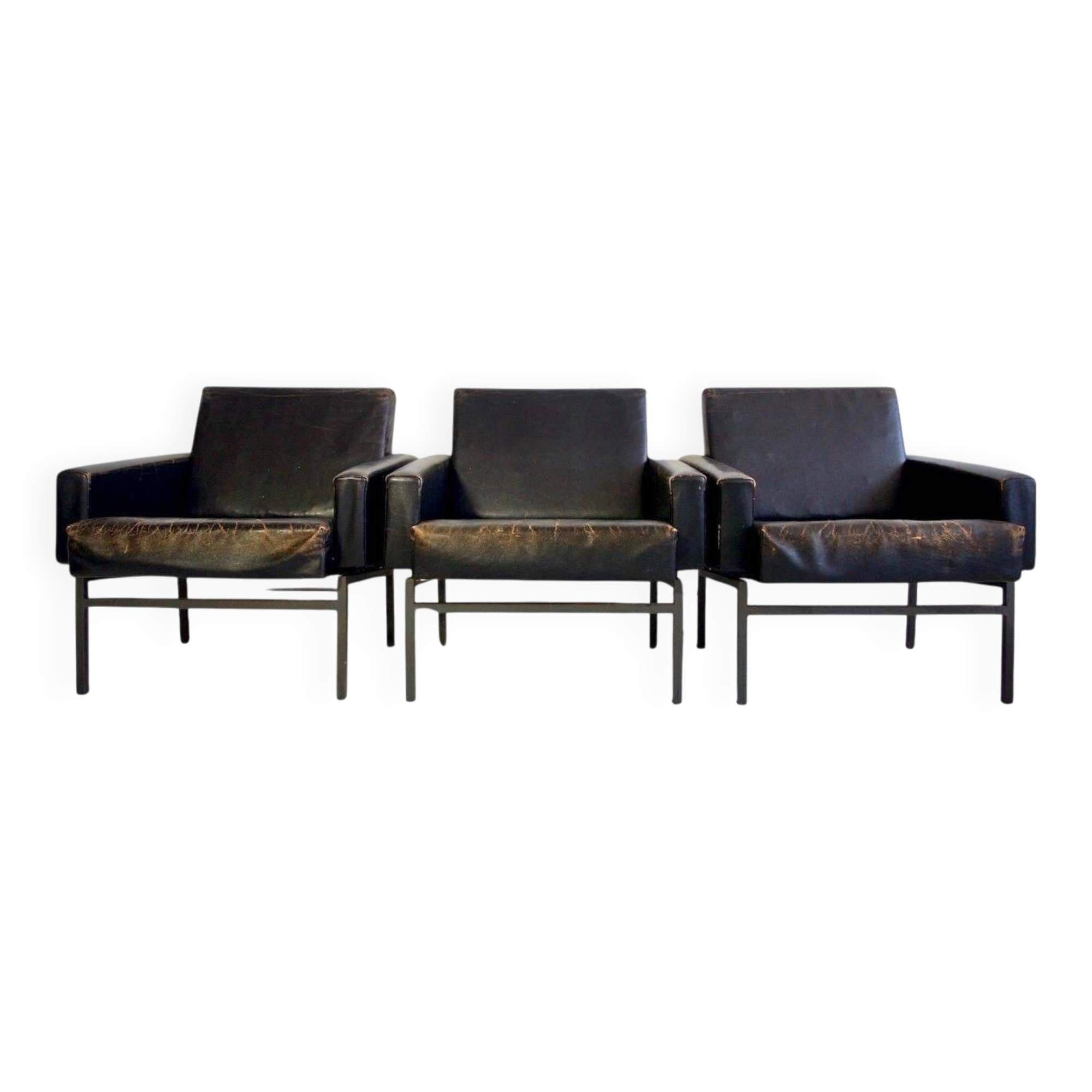 Ensemble de trois fauteuils minimalistes en cuir par COR