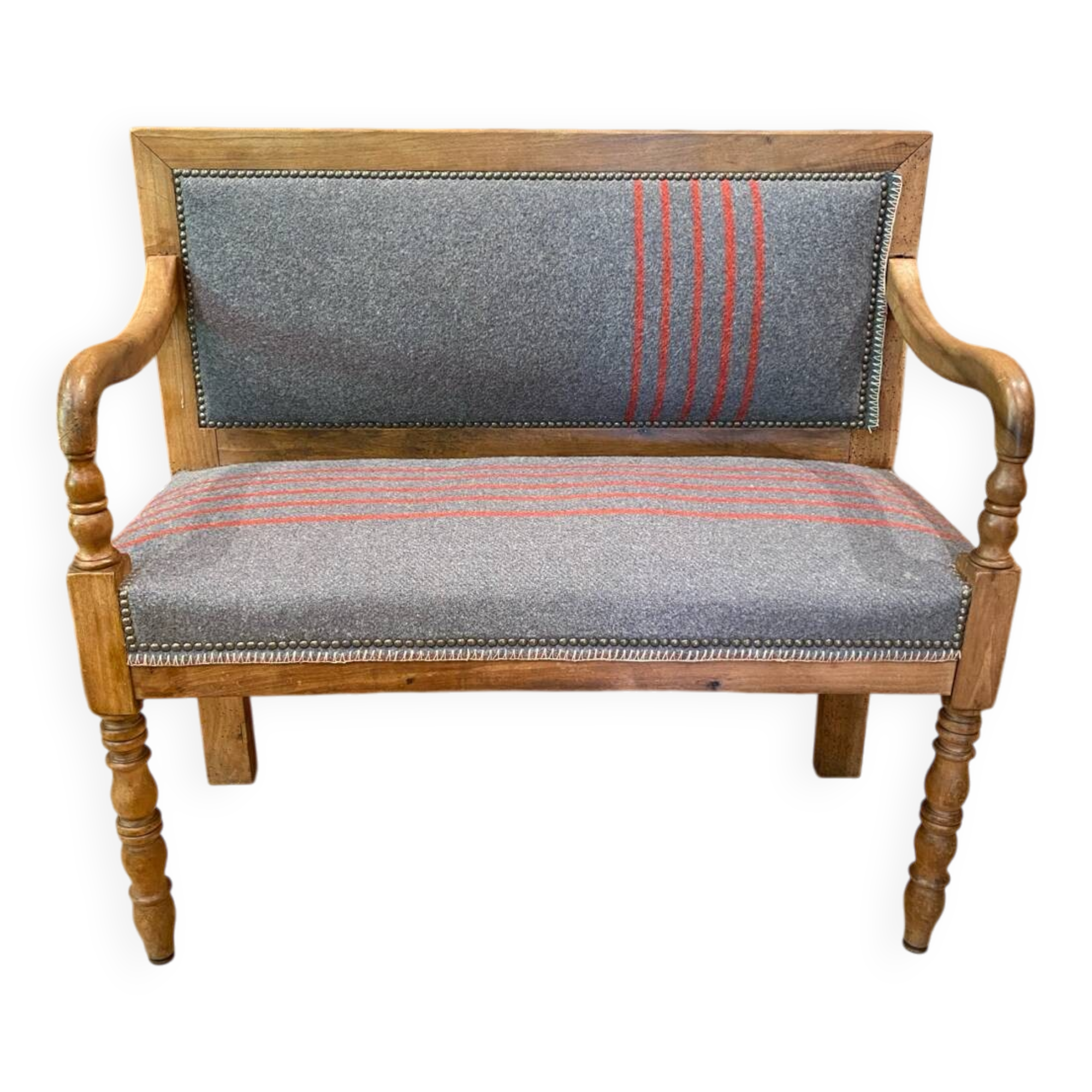 Charmante banquette vintage esprit chalet – laine grise & rayures roug