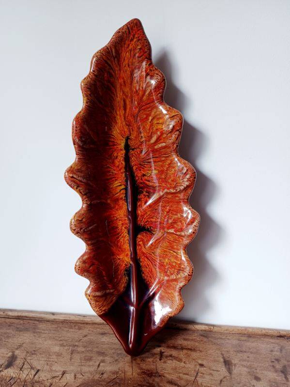 Magnificent leaf-shaped basket signed Vallauris