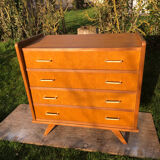 Vintage chest of drawers.