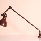 Articulated lamp with a vice