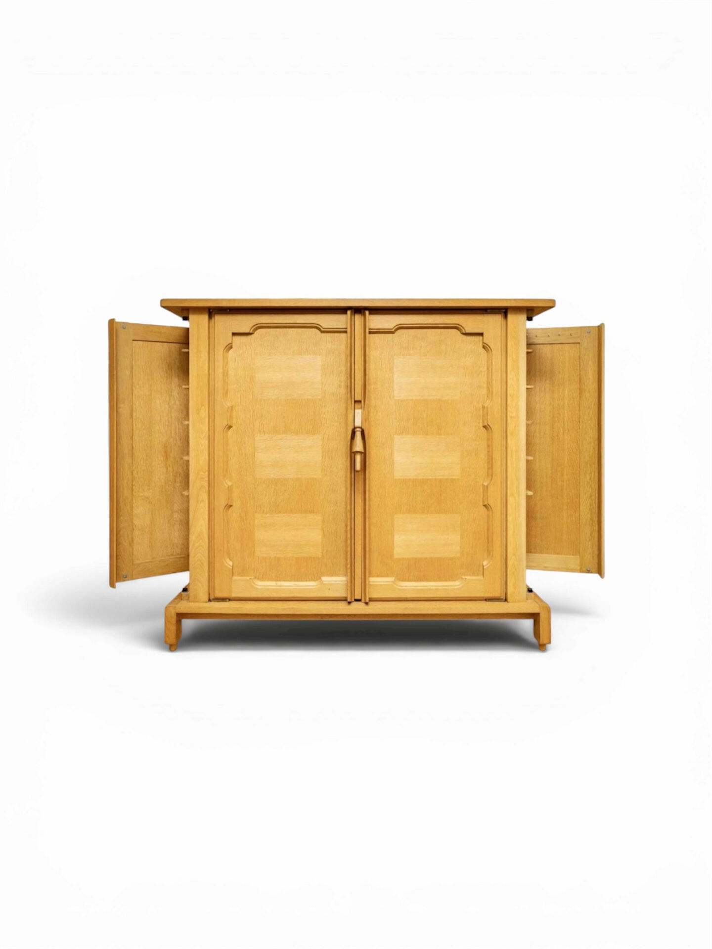 Wardrobe by Guillerme & Chambron