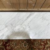 Table basse de style Louis XVI en marbre blanc et merisier