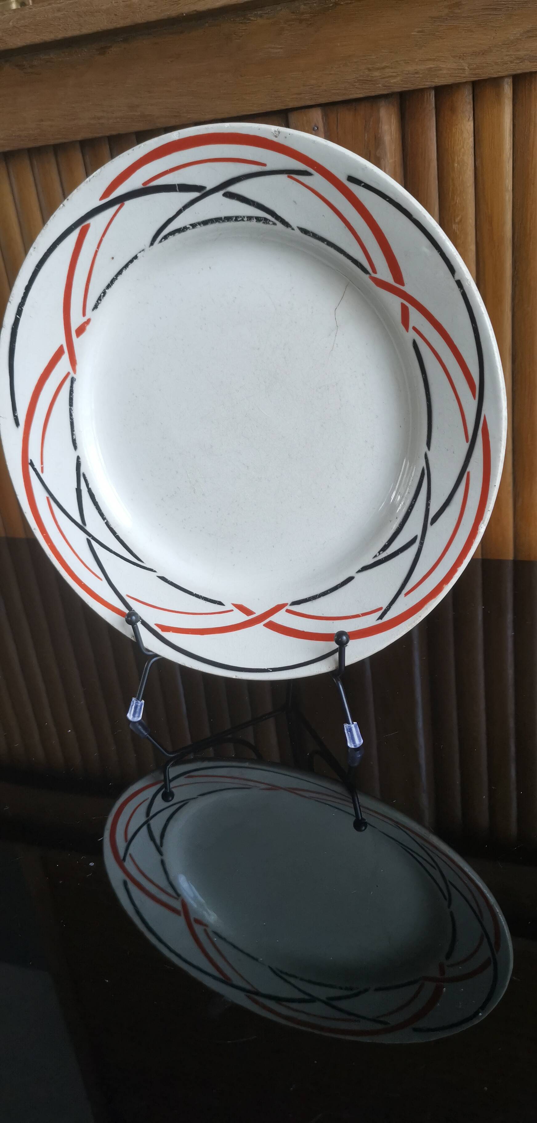Old plate with geometric pattern Lunéville France