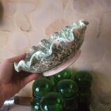 Ceramic bowl with hemmed edges