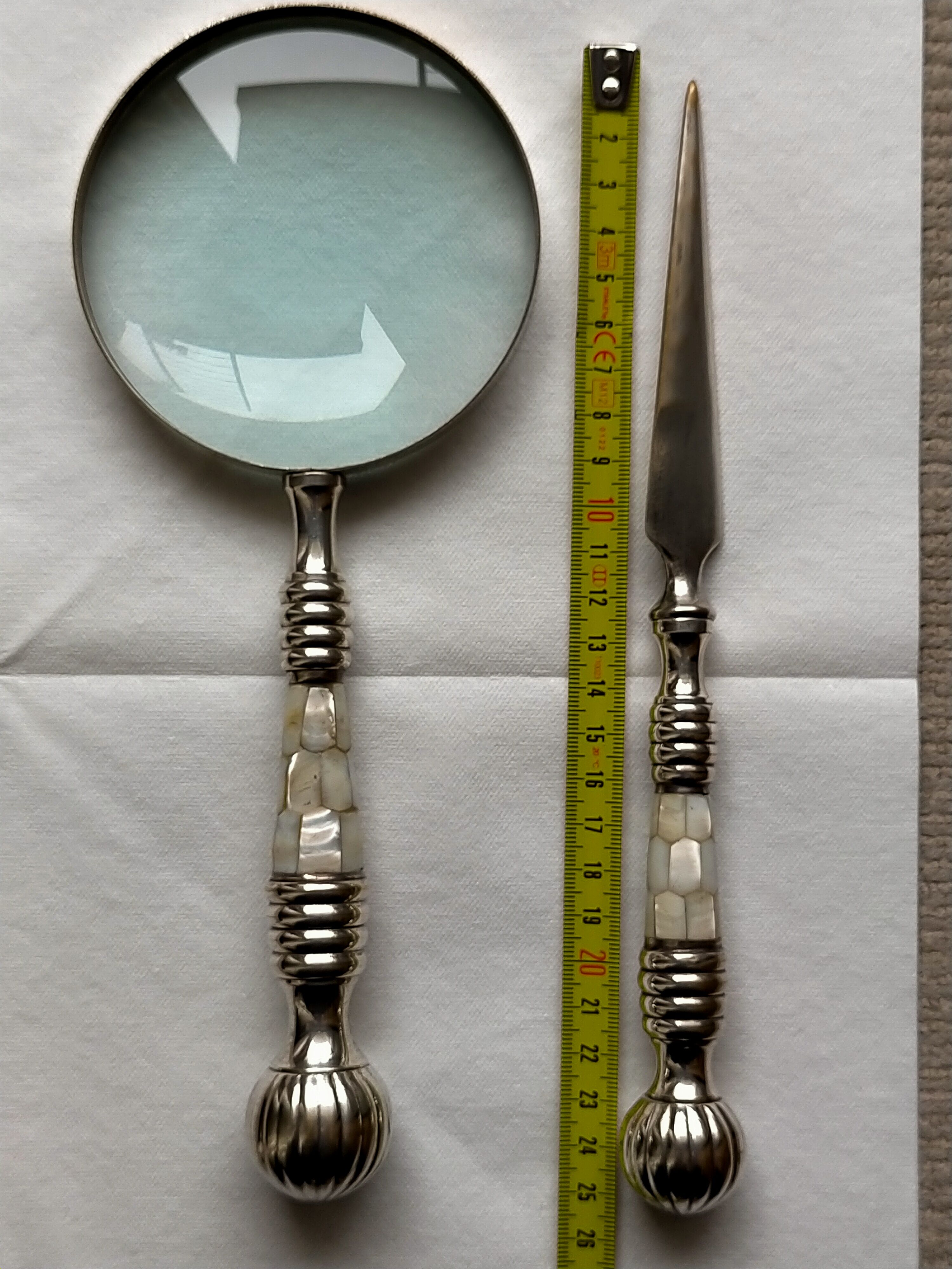 Magnifying glass set and letter opens in silver metal and mother-of-pearl