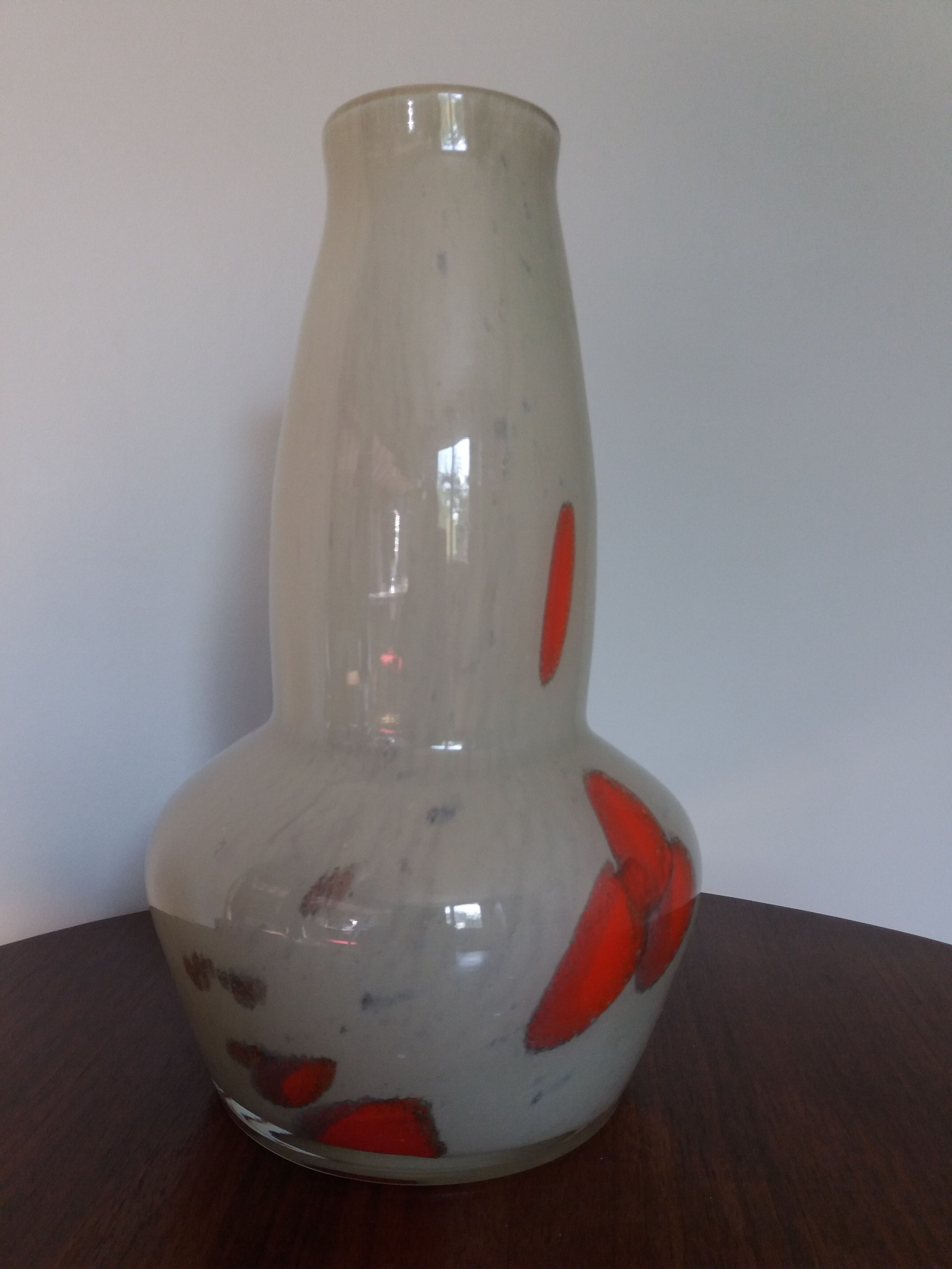 Blown glass vase 70s