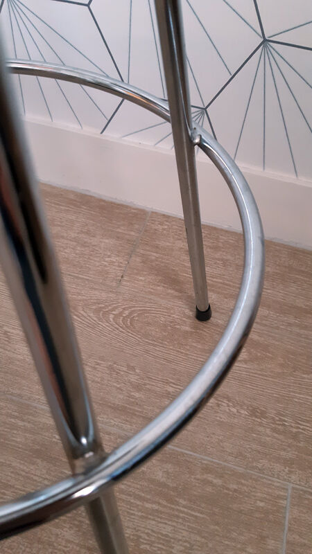 Series of 4 nuta chrome stools