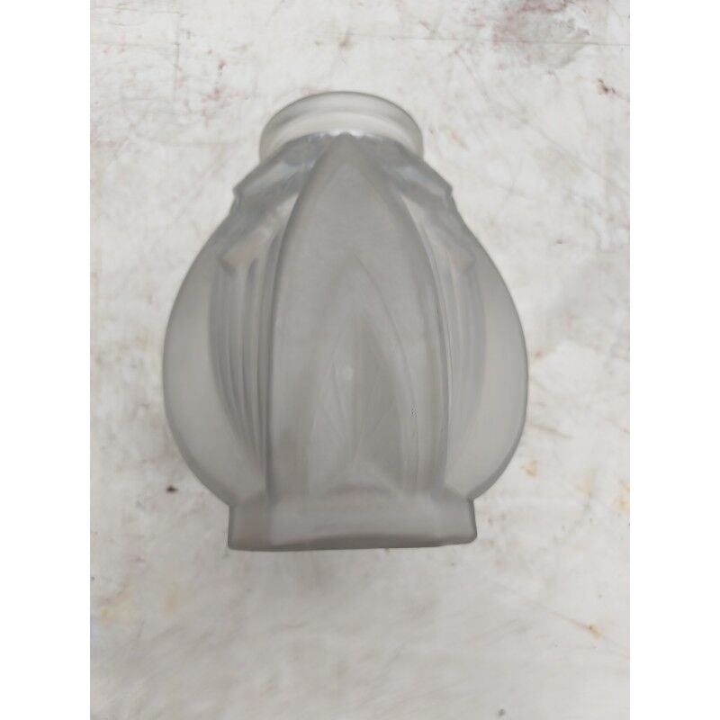 Art Deco vase made of opalescent moulded glass