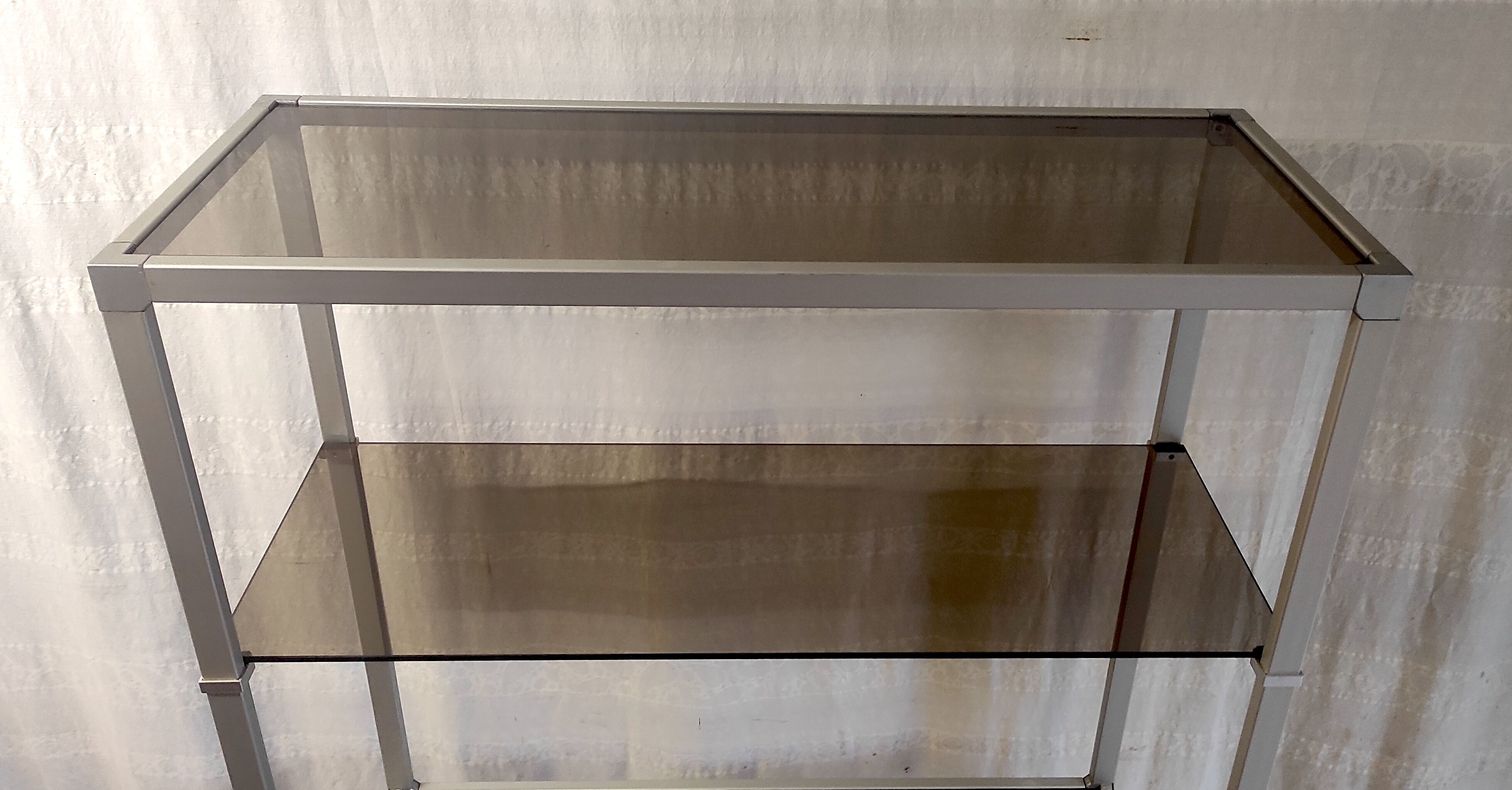 Design shelf in aluminum and smoked glass 70s/80s