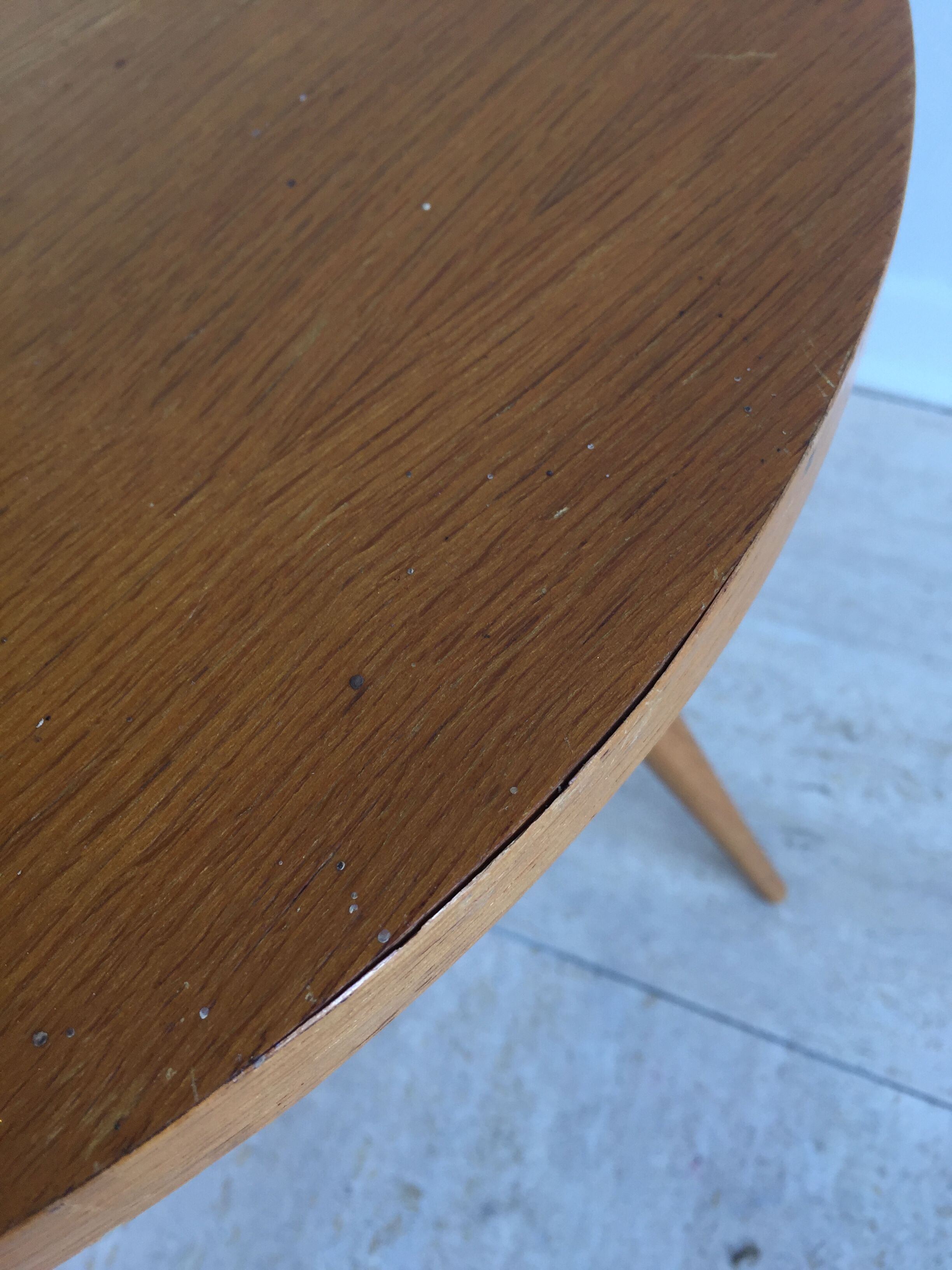 Table basse tripode vintage 1960