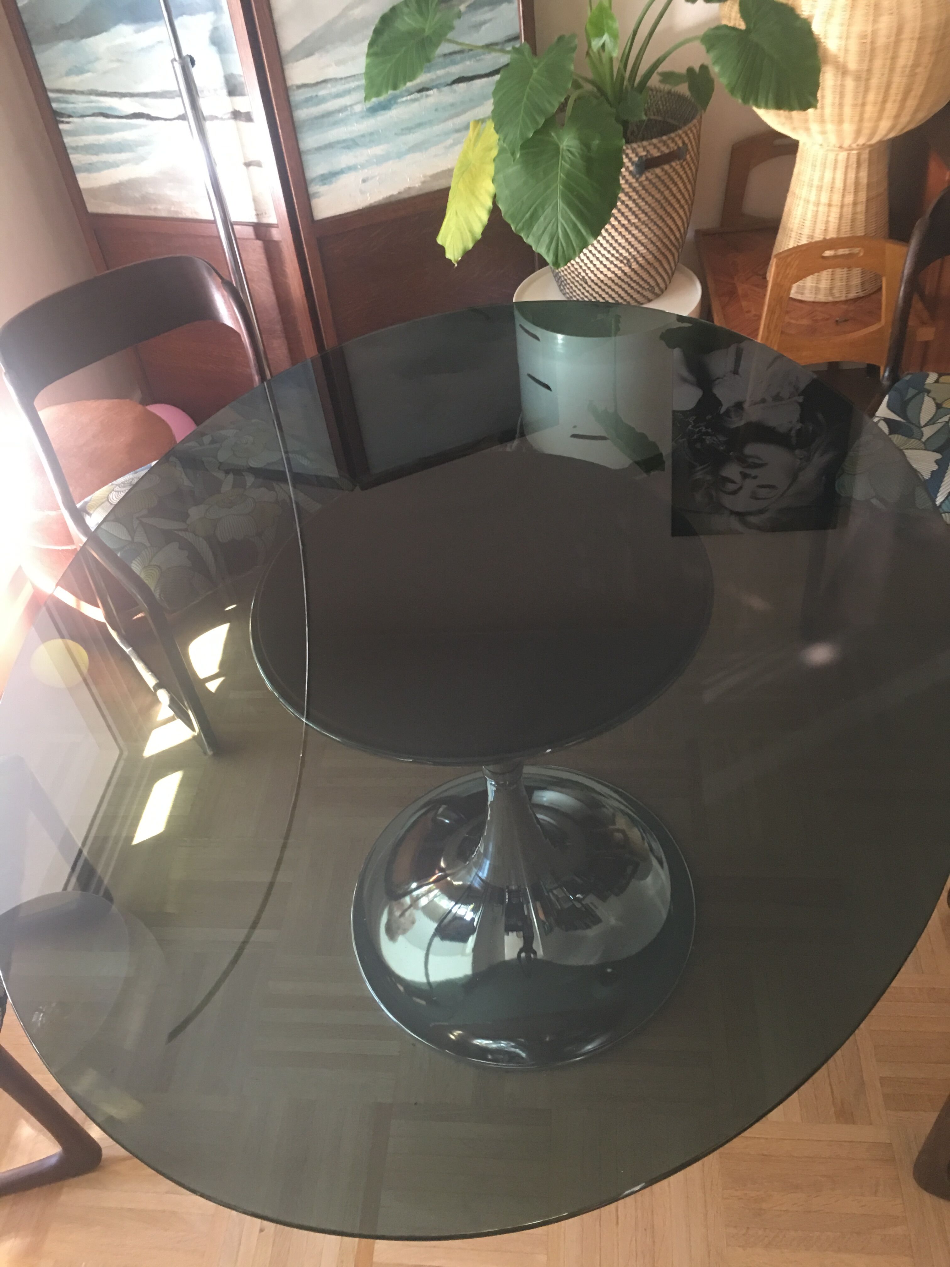 Table foot Tulip smoked glass tray