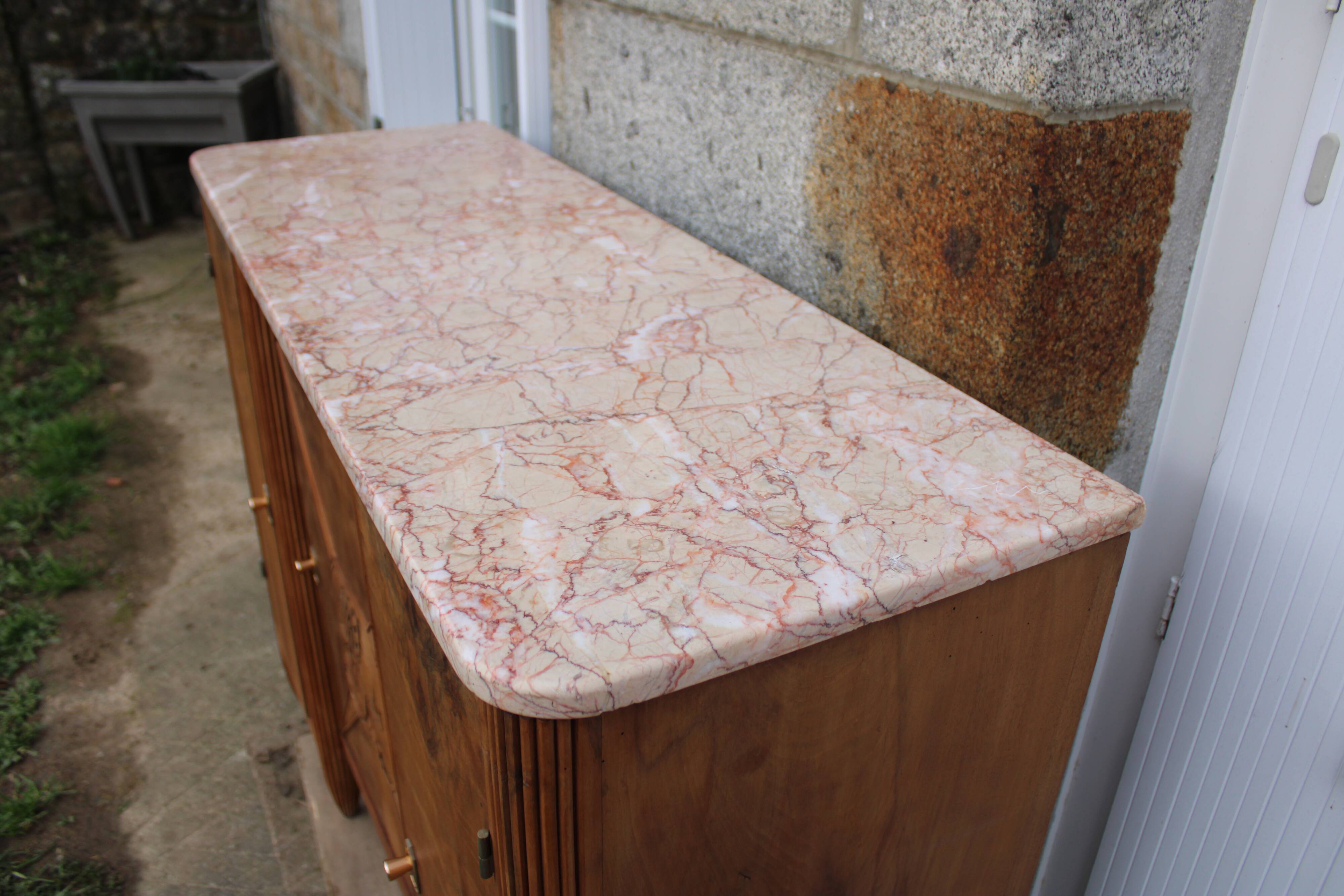 Art Deco sideboard in solid walnut and veneer – pink marble top