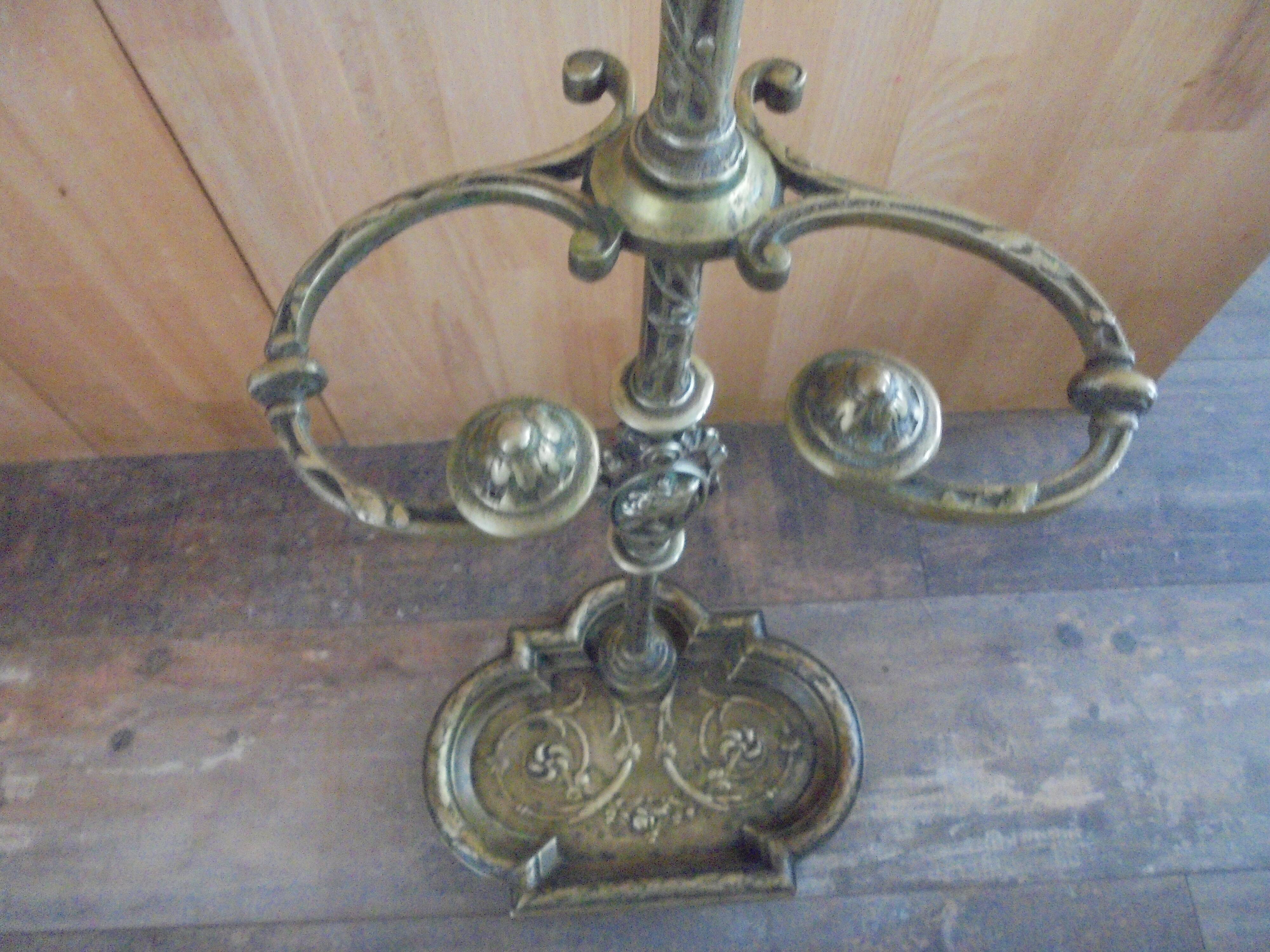 Old bronze fireplace servant decor medallion shovel clamp brooms