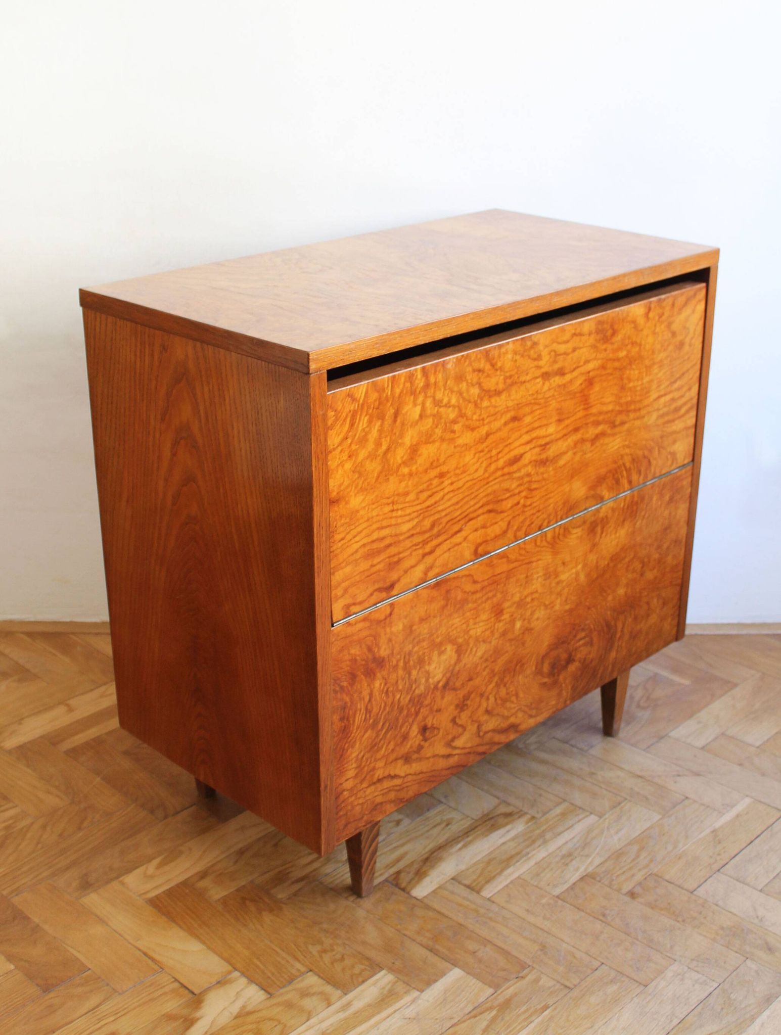 Commode des années 1950