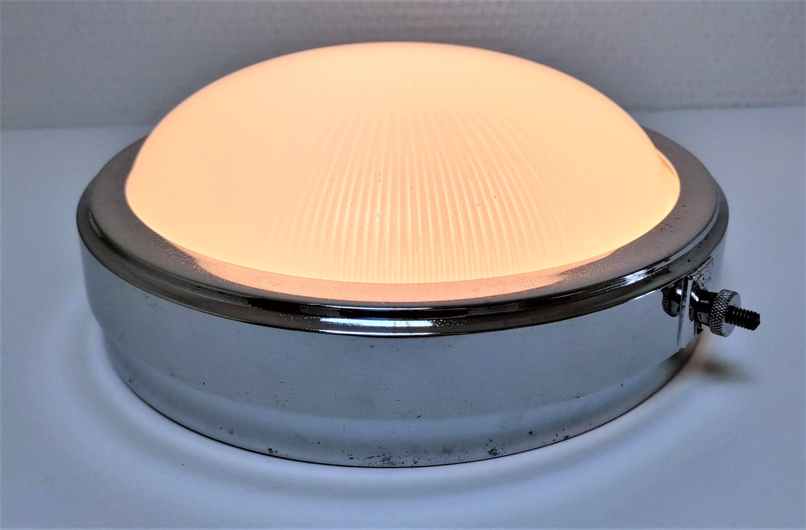 Wall lamp Art Deco opaline chromed metal 30s