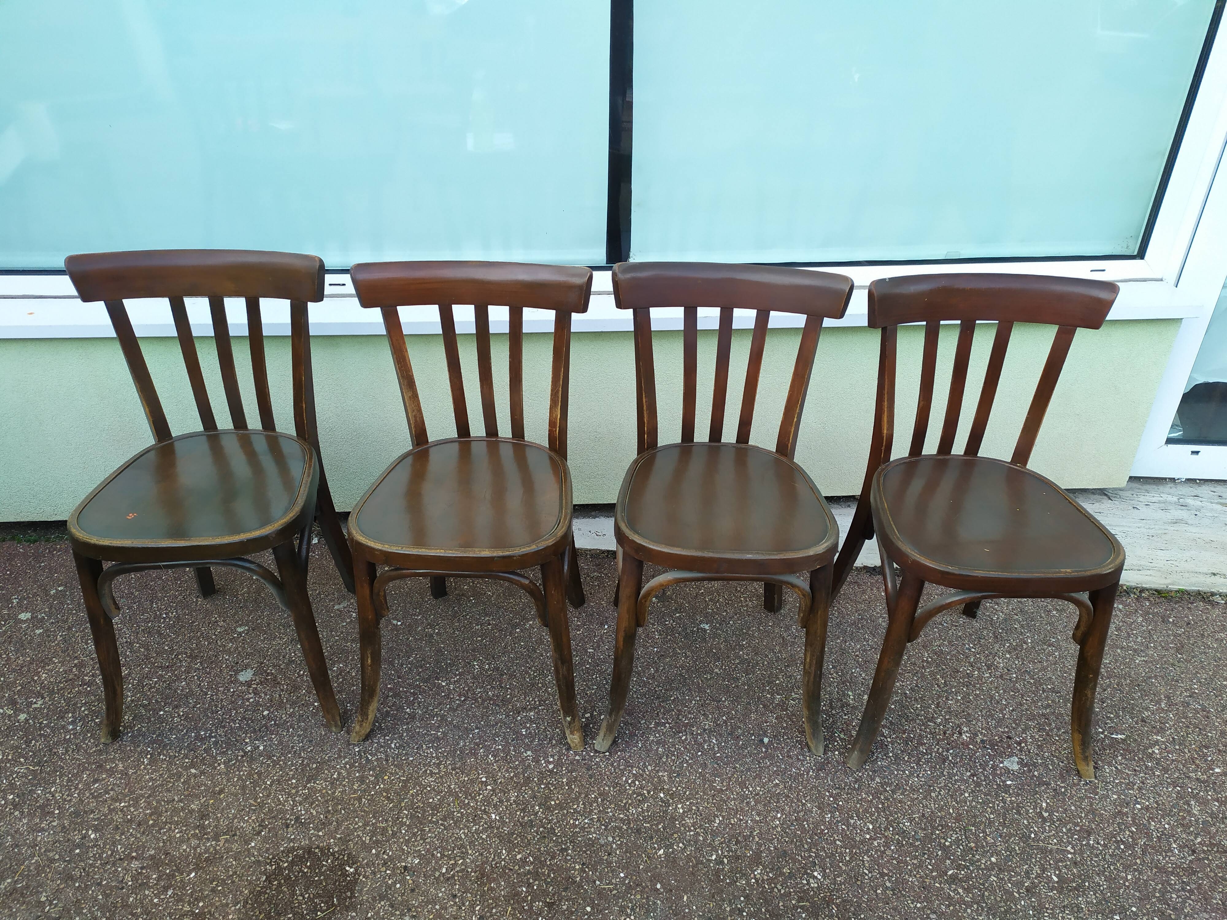 Set of 4 wooden bistro chairs - vintage - old