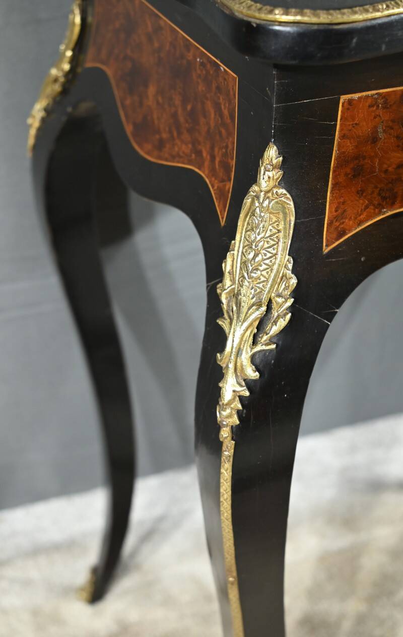 Small Middle Worker in Pear and Amboyna, Napoleon III period – Mid-19th century