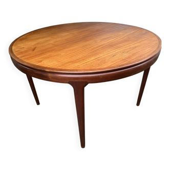 Teak dining table by samcom scandinavian