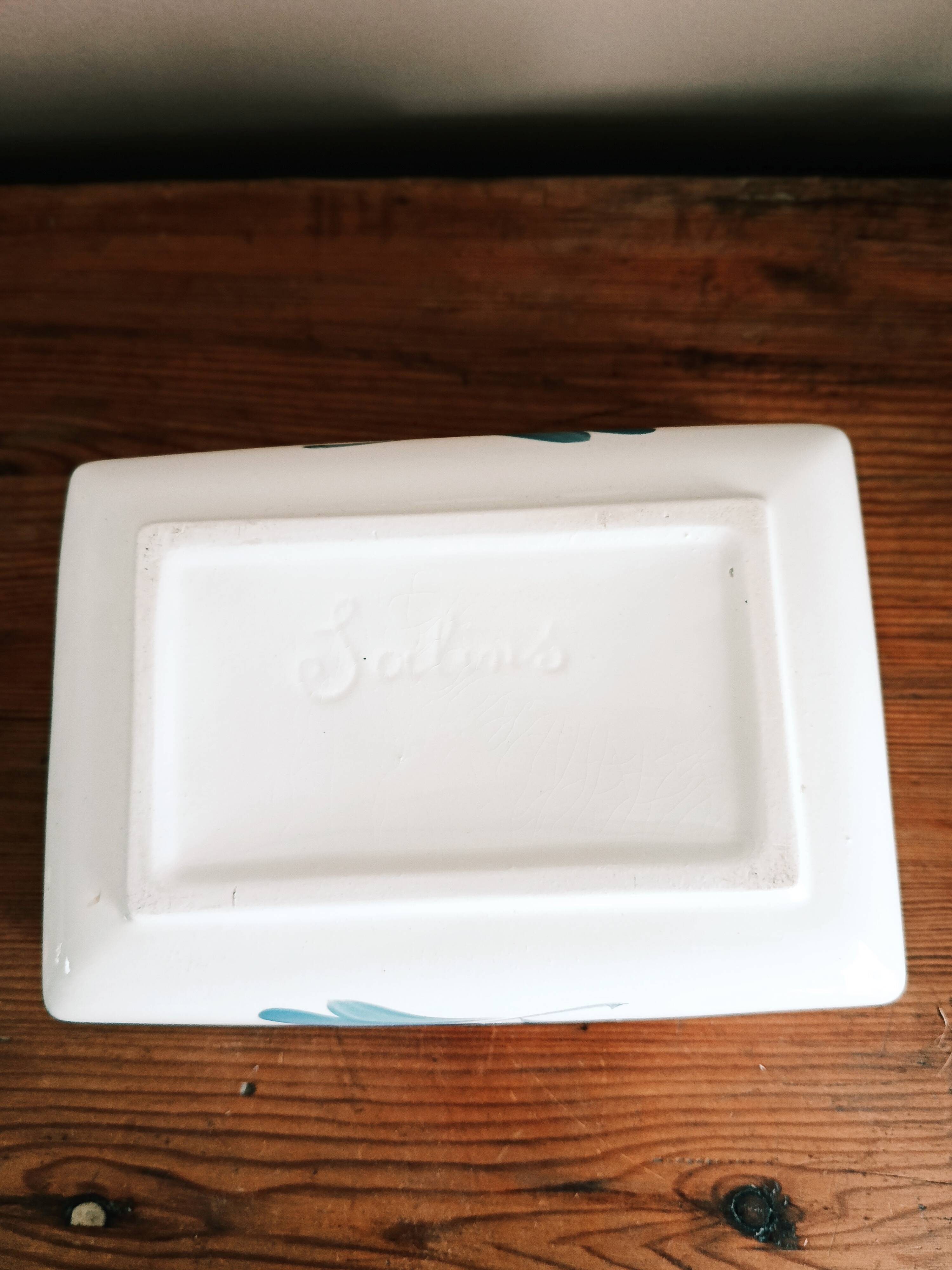 Boite a biscuits en Faïence de Salins
