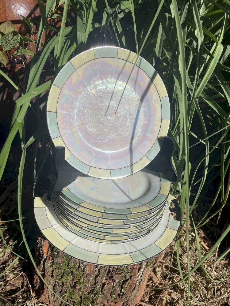 Set of 9 dessert plates and 1 serving platter Victoria China
