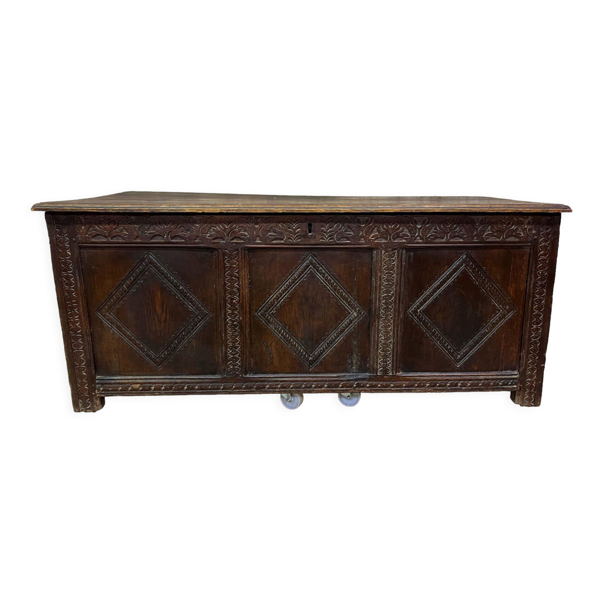 Chest Louis XIV era solid oak circa 1680-1700 (B)