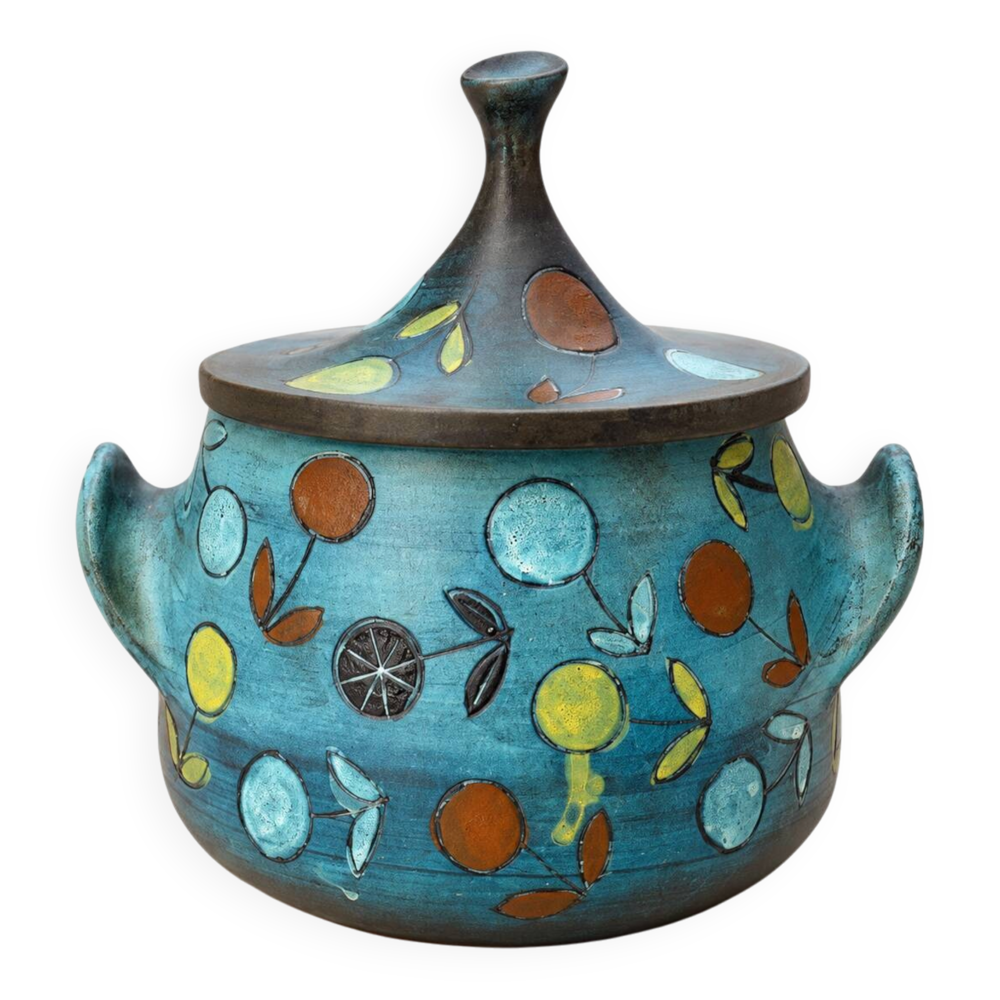Vintage ceramic soup tureen with floral decoration.