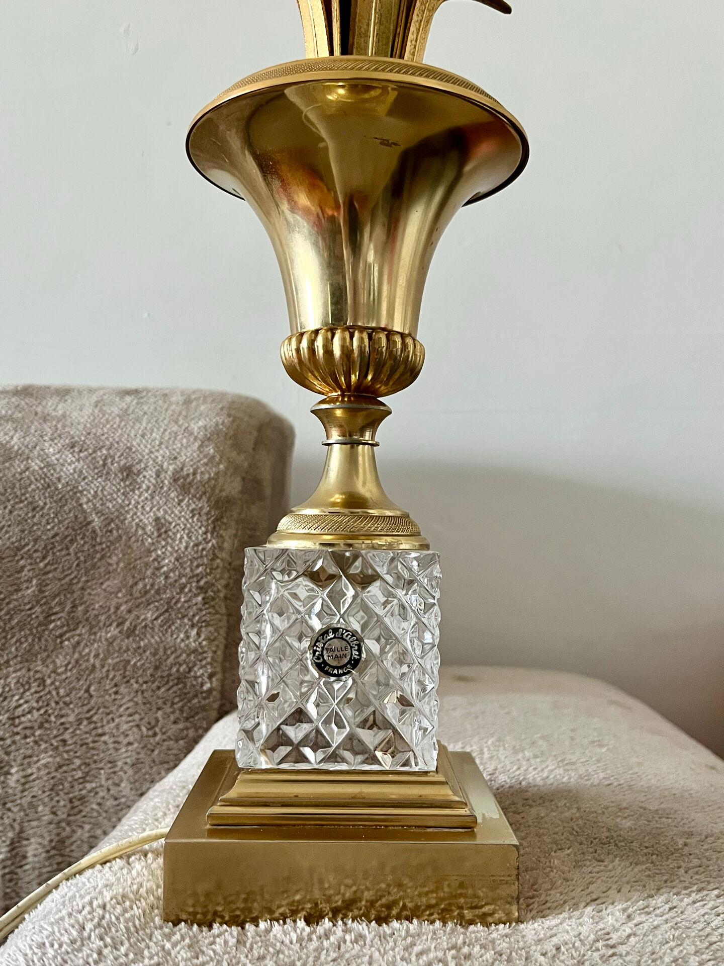 Table lamp