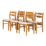 Ensemble de 6 chaises brutalistes en chêne par Henning Kjaernulf