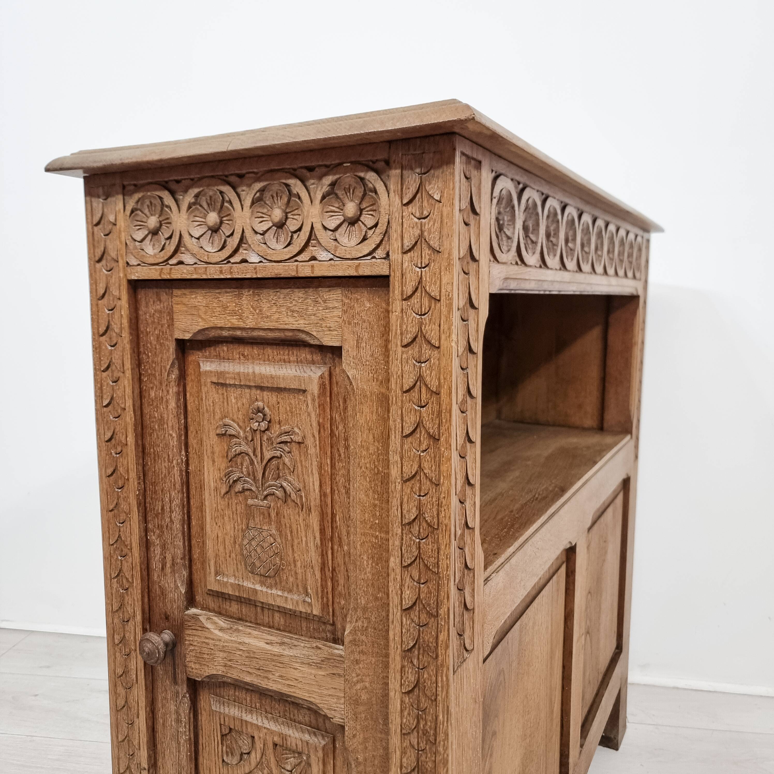 Art Nouveau bar furniture 1920