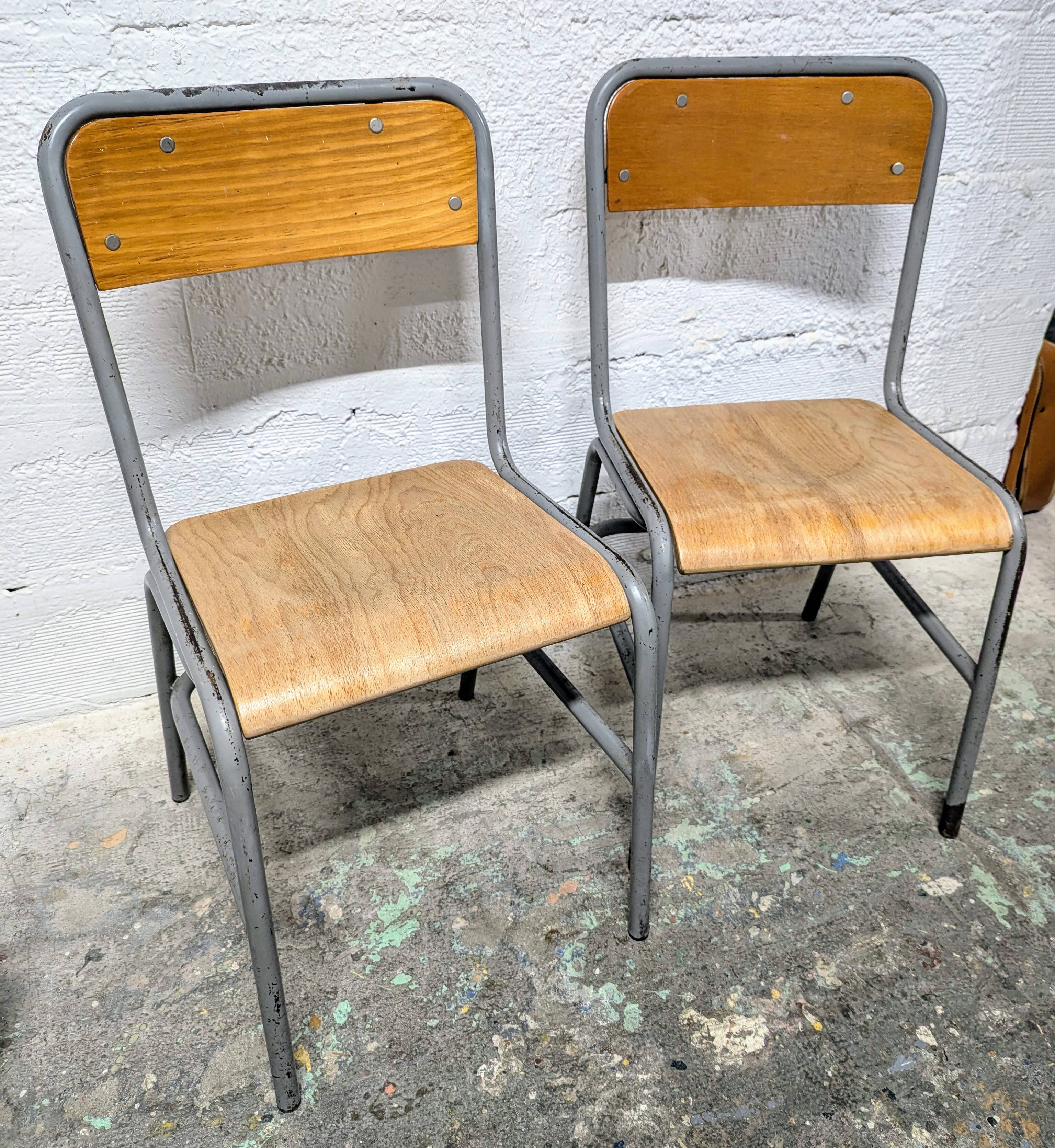Paire de chaises bienaise des ptt