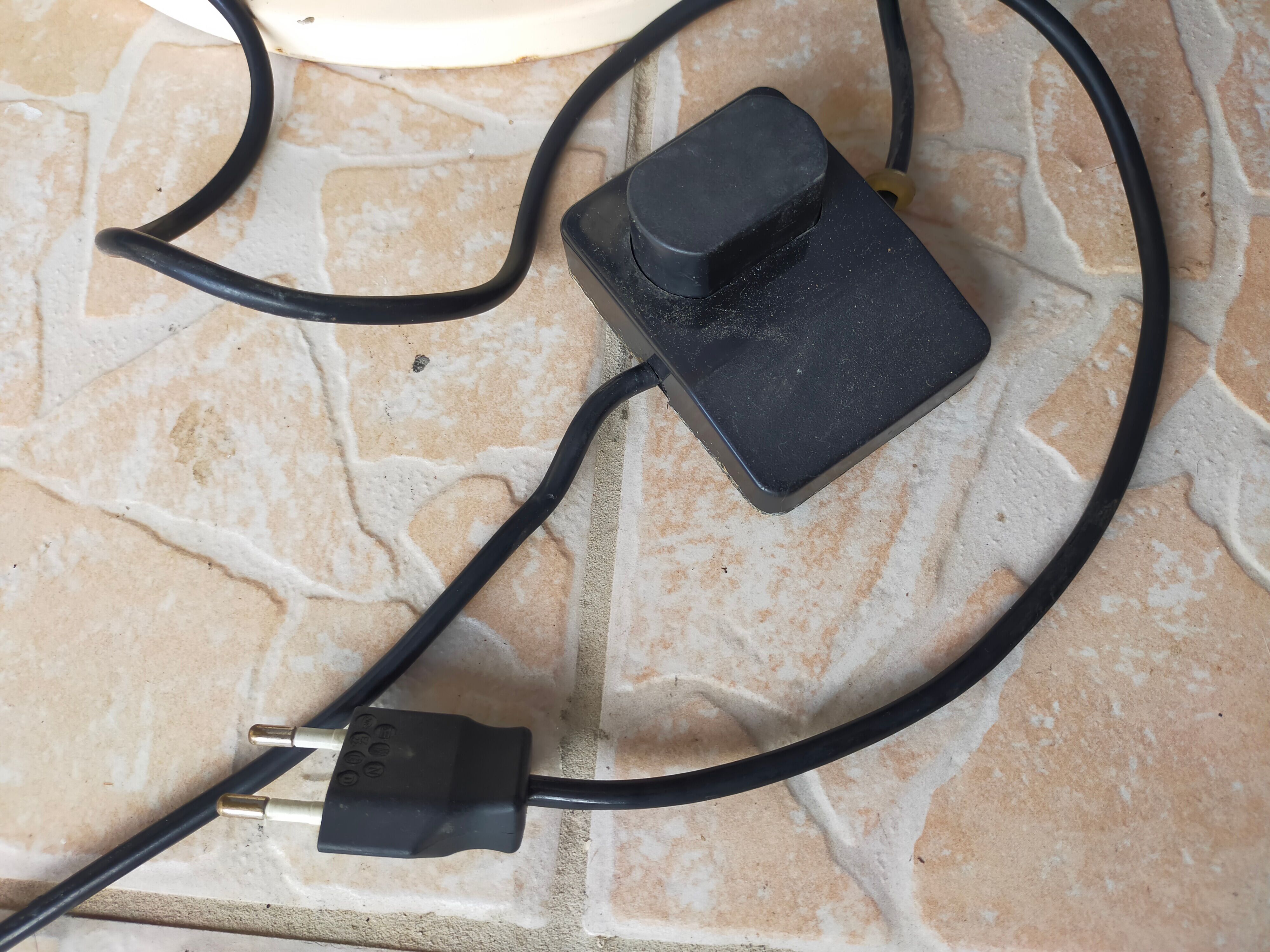 Articulated floor lamp 1950 design in metal and brass