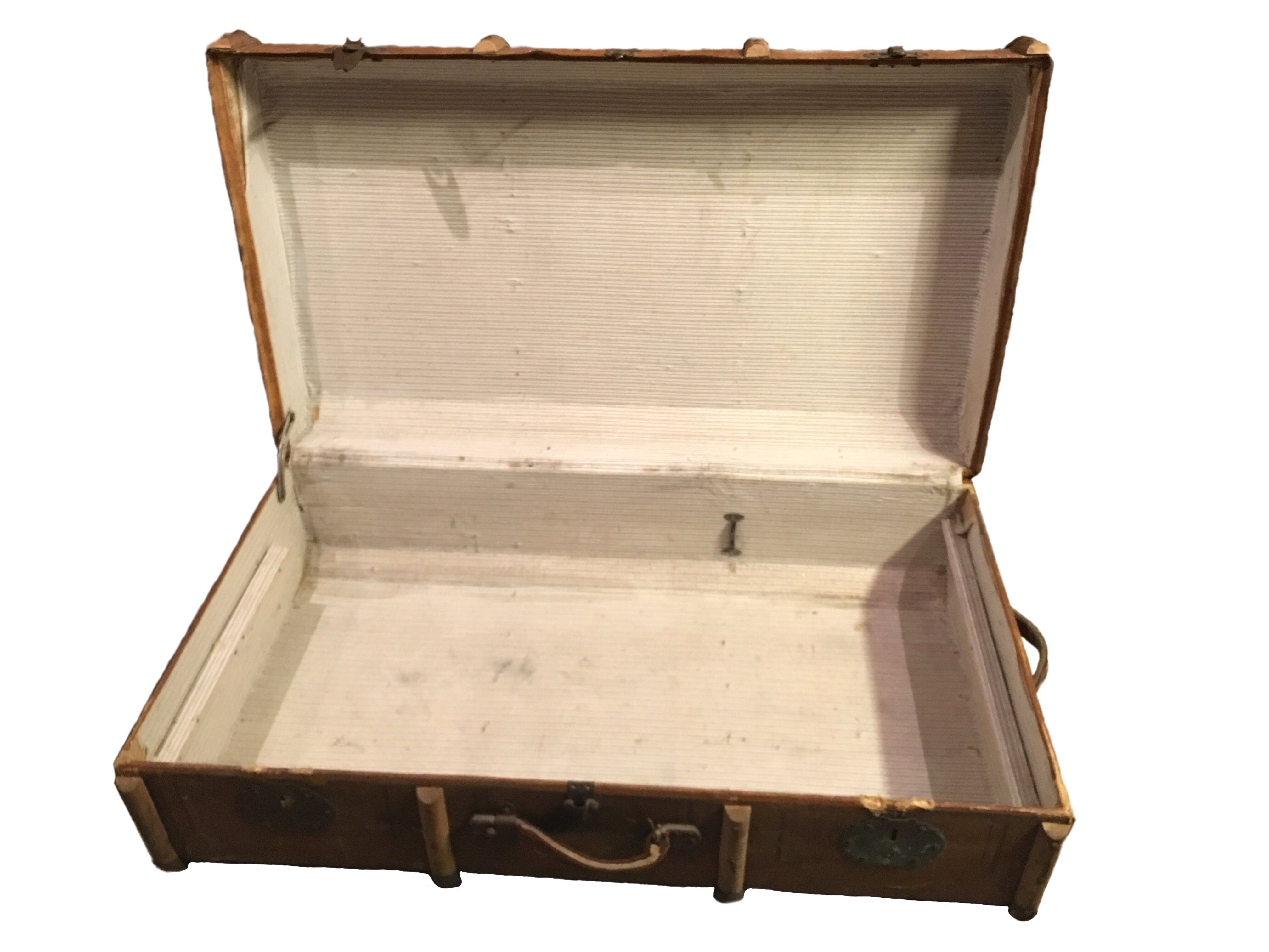 Travel trunk 1920 1930