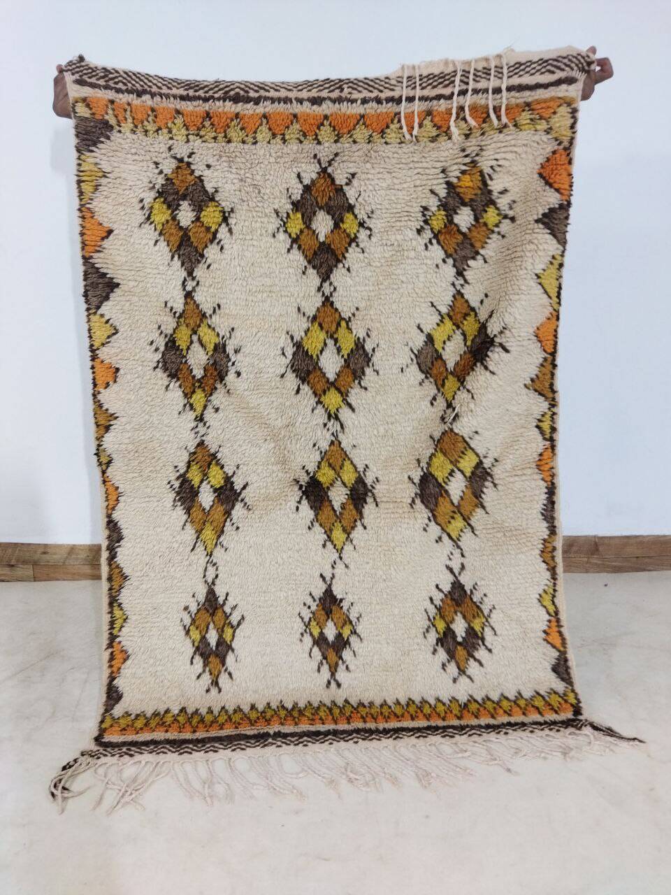 Handmade Moroccan Berber rug 137 x 92 cm