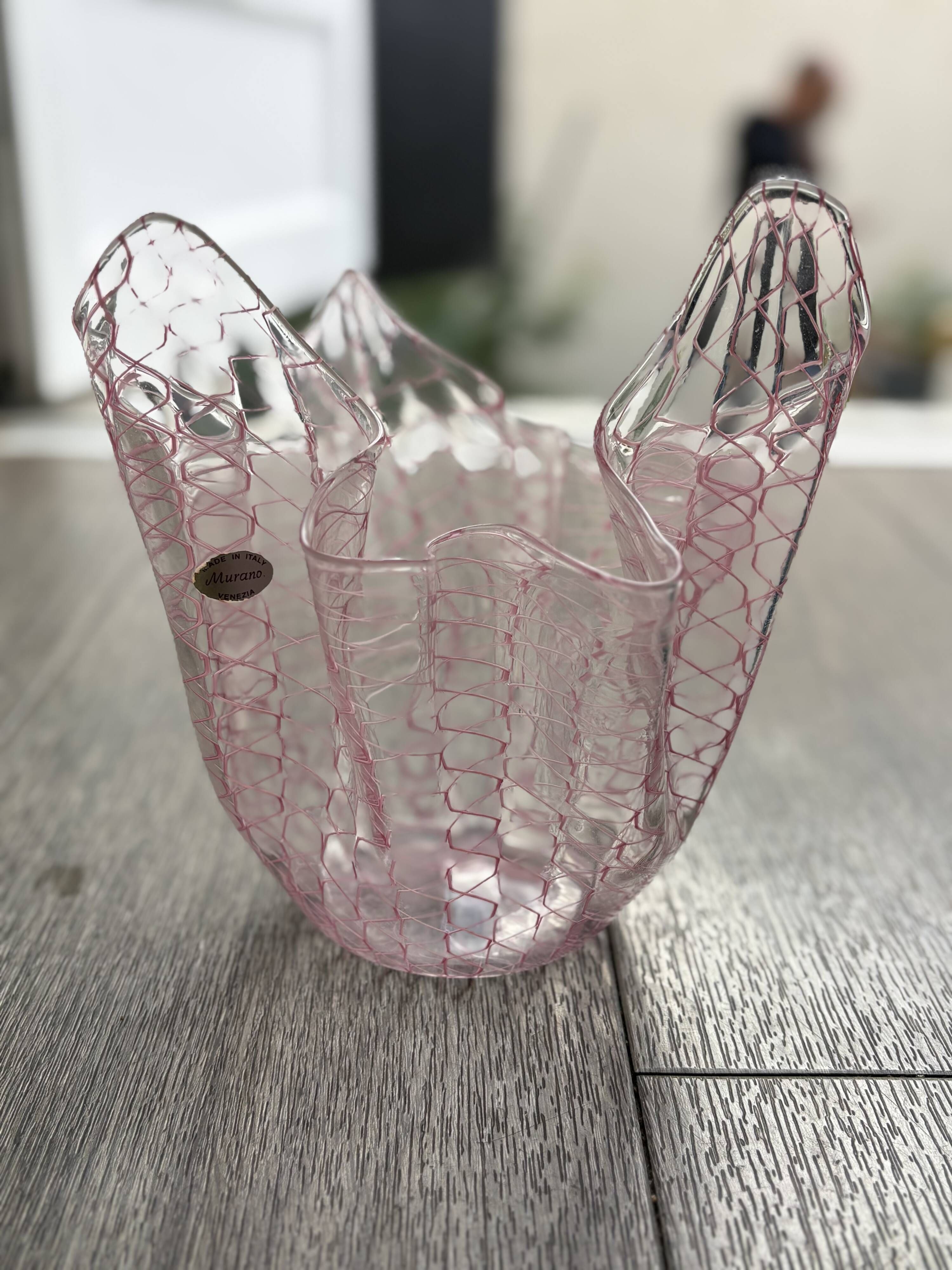 Murano glass vase (handkerchief) with a pink network pattern