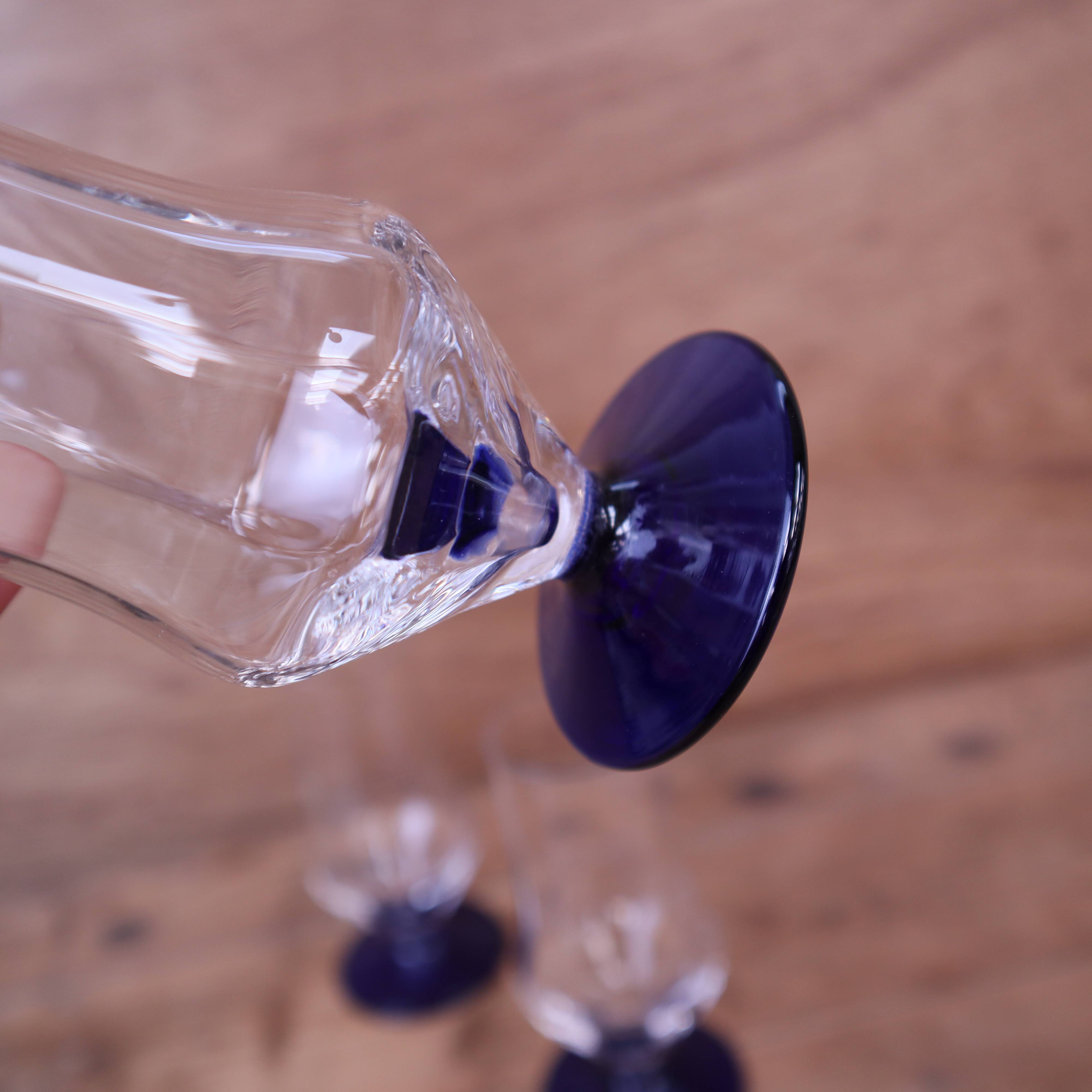 4 vintage blue-footed flutes from France, 1940.