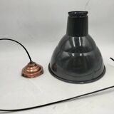 Industrial pendant light