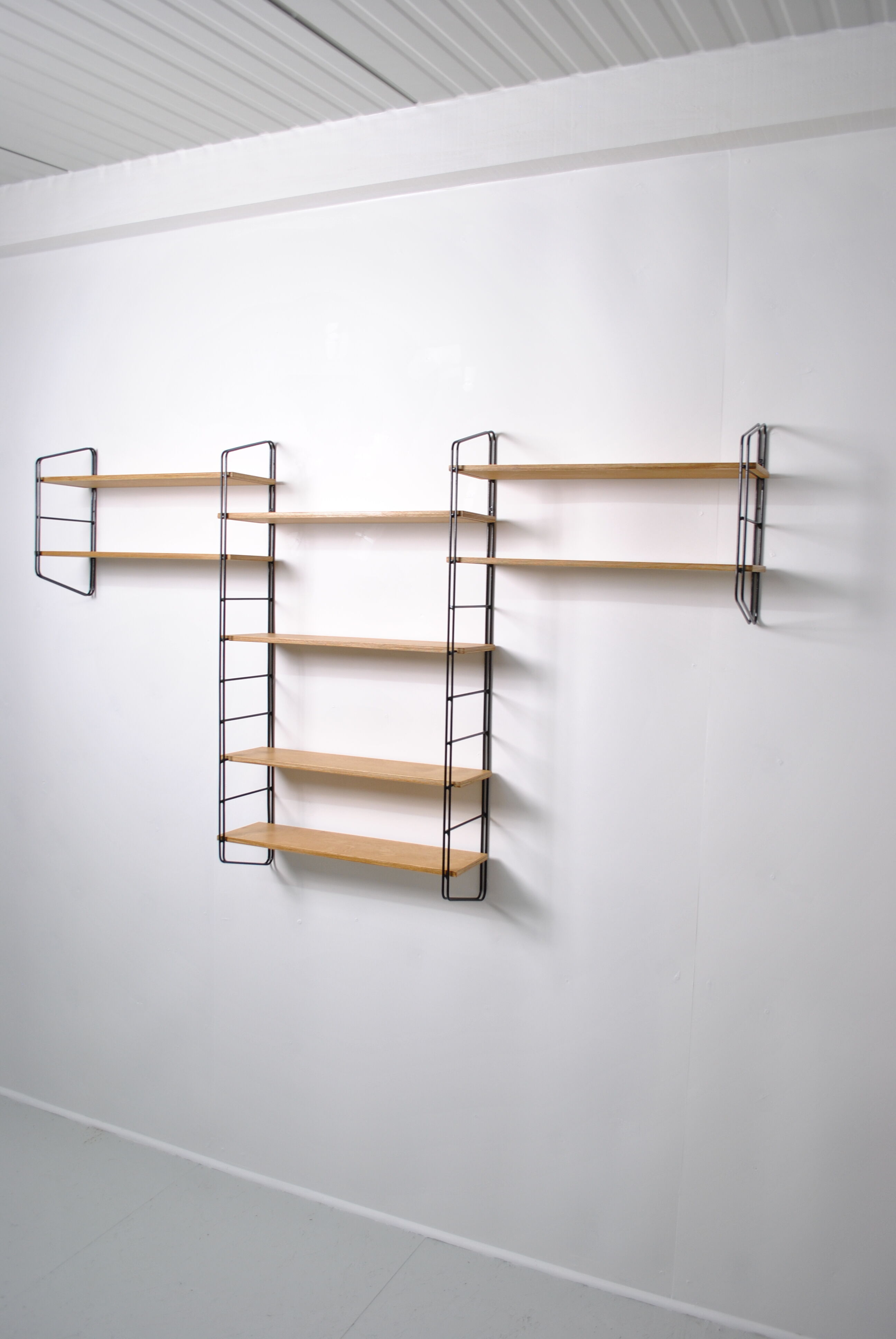 String-type shelf, 1970s