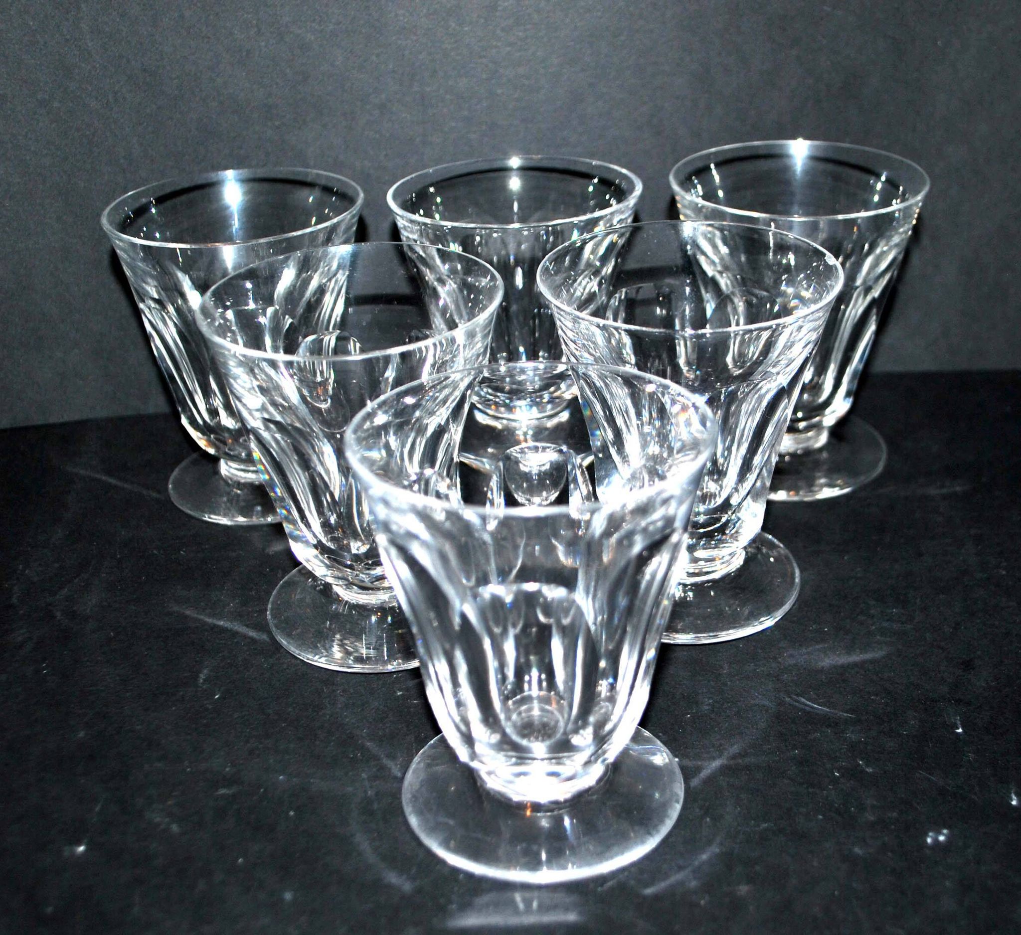Set of 6 Saint-Louis flat-ribbed cut crystal goblet wine glasses? close Talleyrand 8.5cm