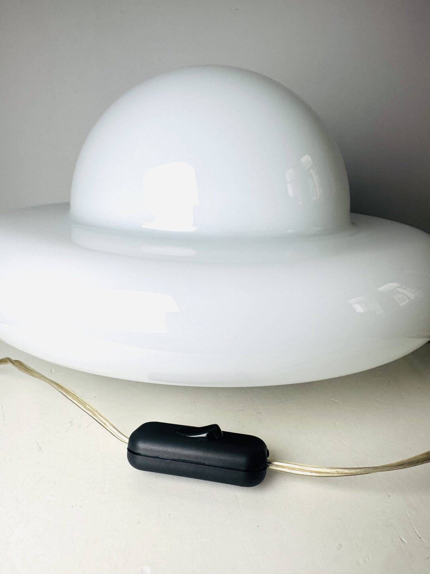 Sculptural Ufo Space Age Table Lamp In Opal Glass, Italy, 1970S