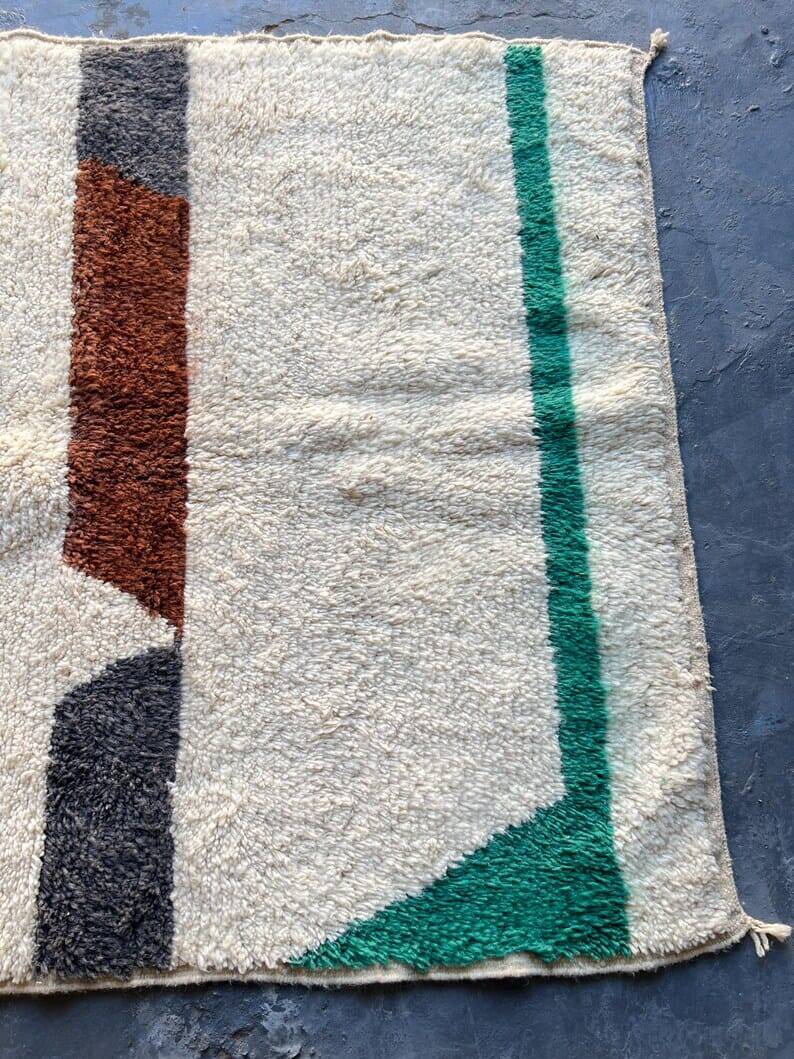 Handmade Berber rug, size 200 x 300 cm